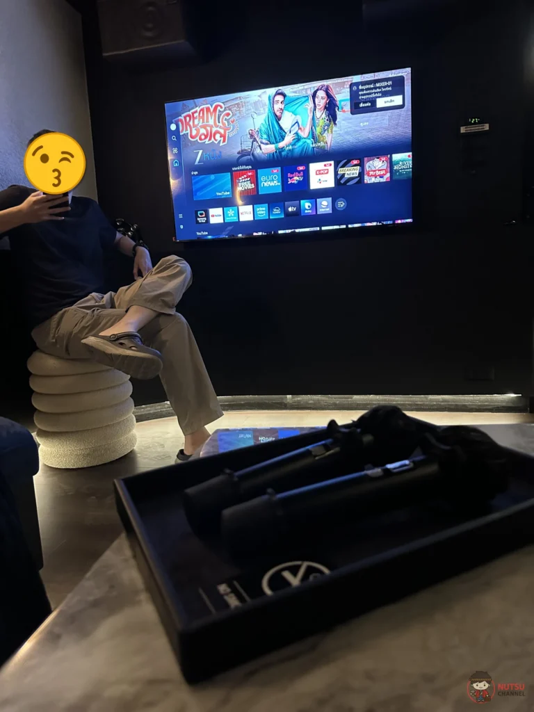 ห้องคาราโอเกะส่วนตัวในร้าน OB Karaoke ย่านสันติธรรม