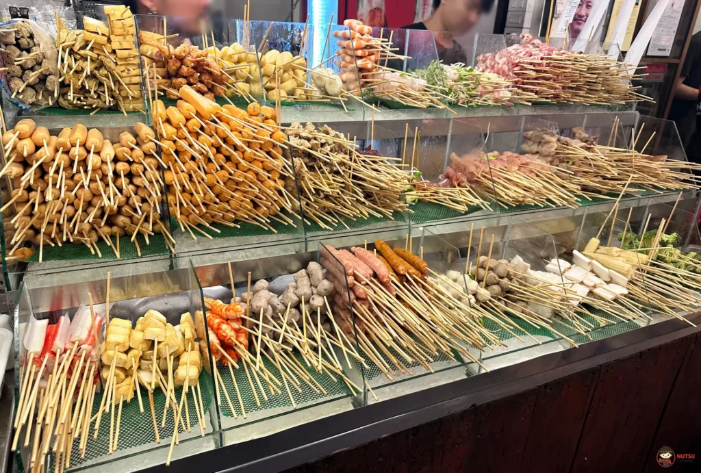 เมนูหม่าล่าและโอเด้ง ร้านปุ๋มเด้ง เจ็ดยอด